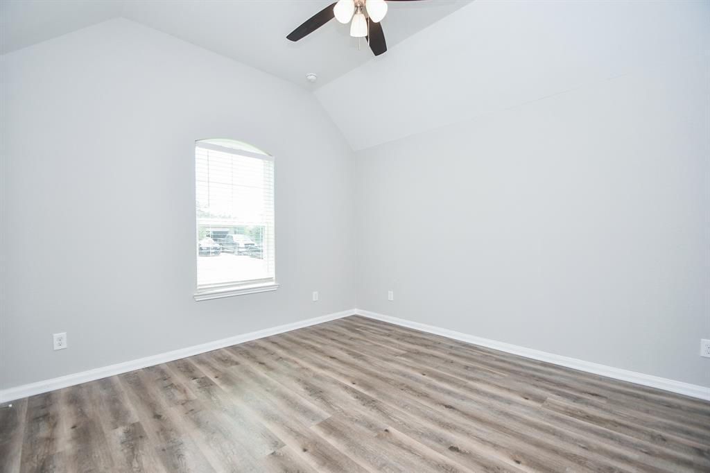 11819 Eagle Ridge Drive, Mont Belvieu, Texas image 30