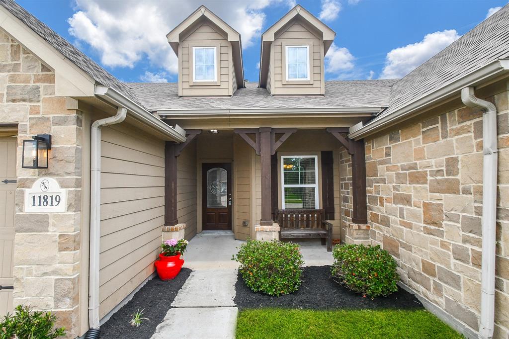 11819 Eagle Ridge Drive, Mont Belvieu, Texas image 7