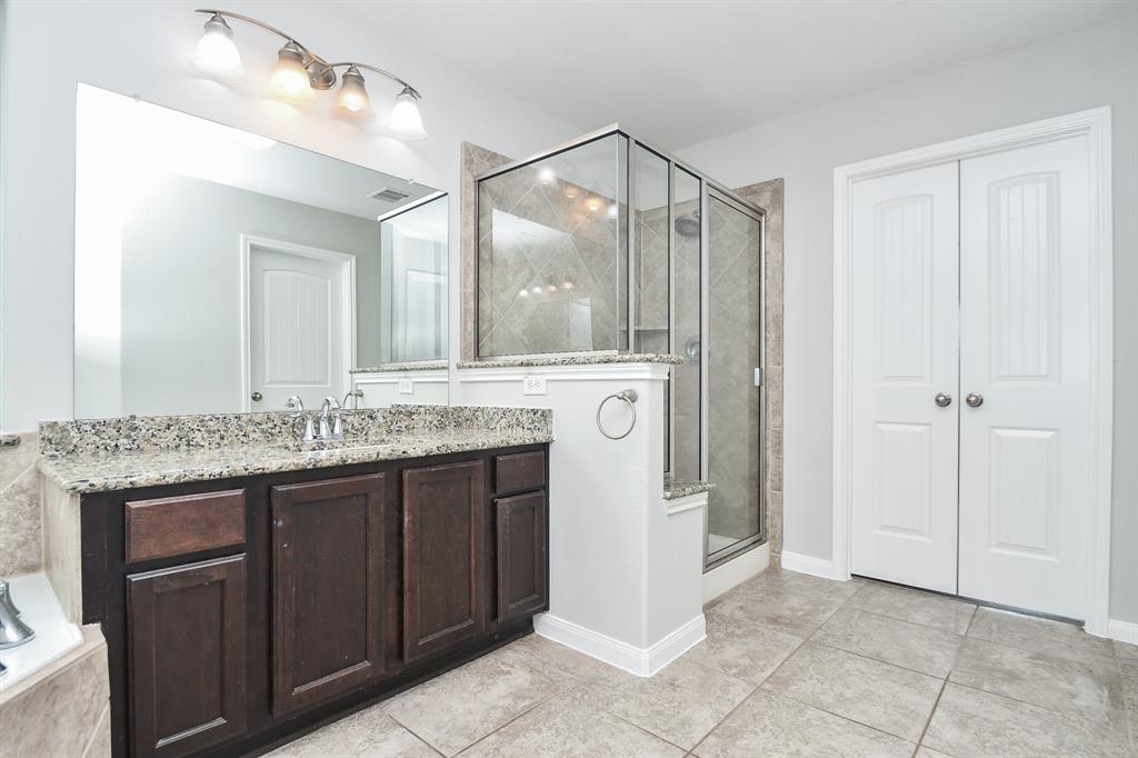11819 Eagle Ridge Drive, Mont Belvieu, Texas image 44