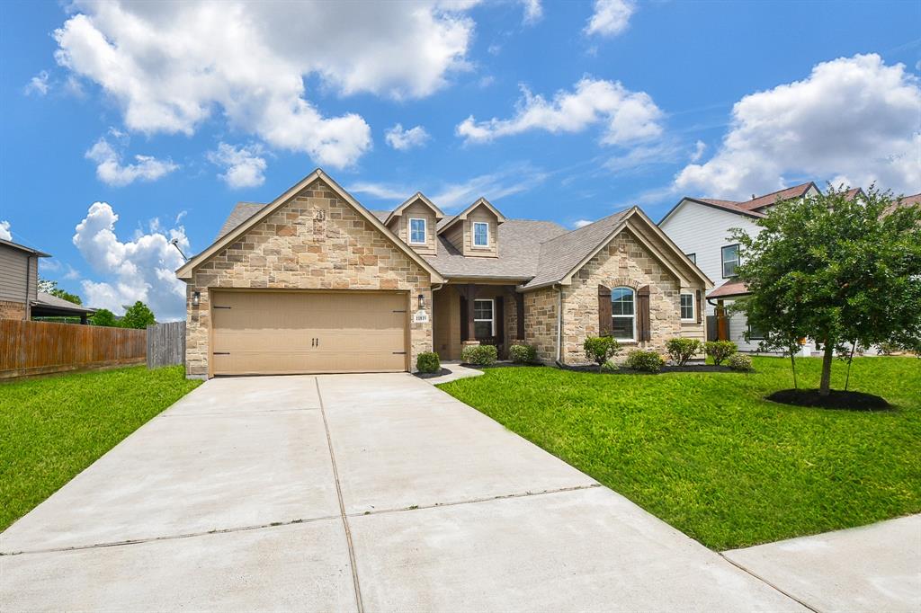 11819 Eagle Ridge Drive, Mont Belvieu, Texas image 5