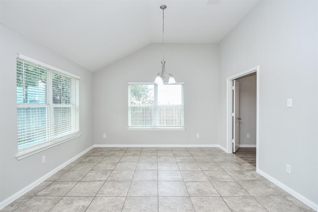 11819 Eagle Ridge Drive, Mont Belvieu, Texas image 24