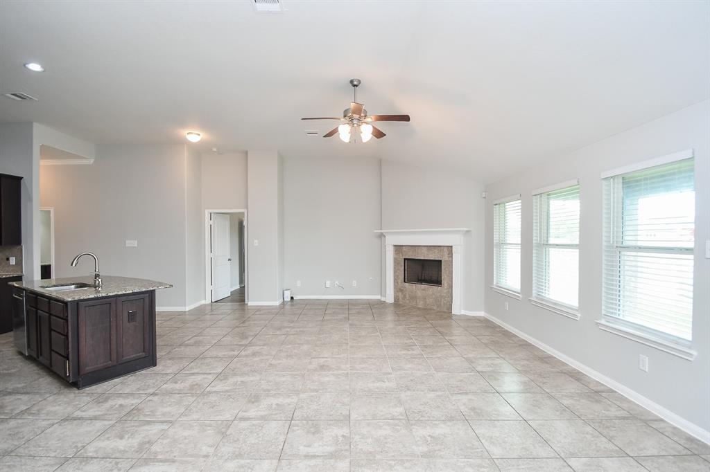 11819 Eagle Ridge Drive, Mont Belvieu, Texas image 15