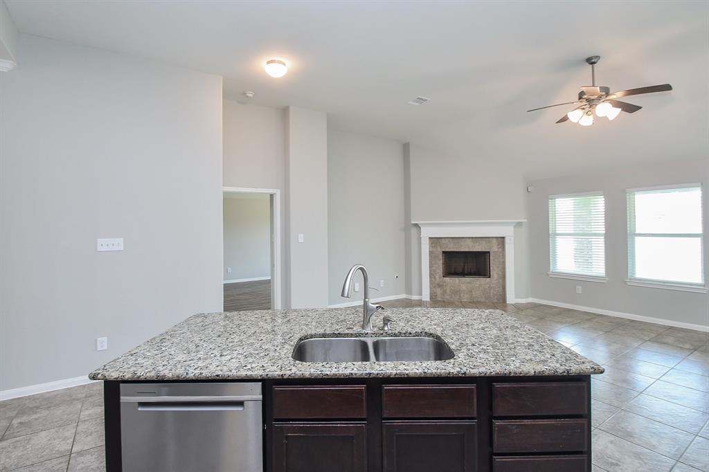 11819 Eagle Ridge Drive, Mont Belvieu, Texas image 23