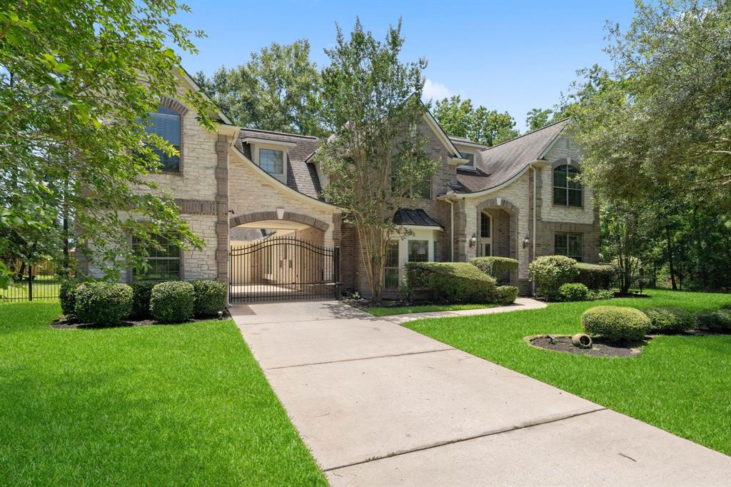 9050 Forest Cliff Court