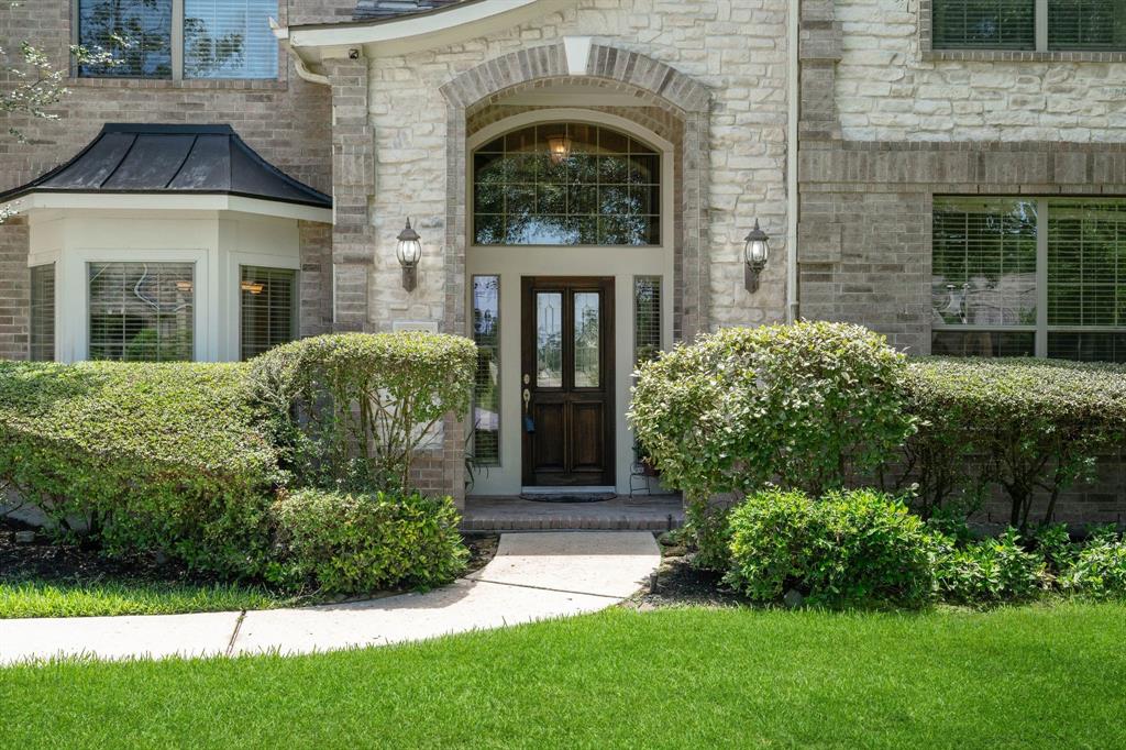 9050 Forest Cliff Court