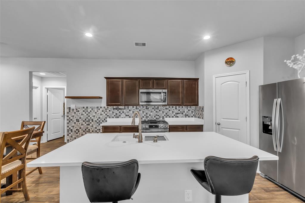 2422 Sheephorn Summit Trail, Spring, Texas image 2