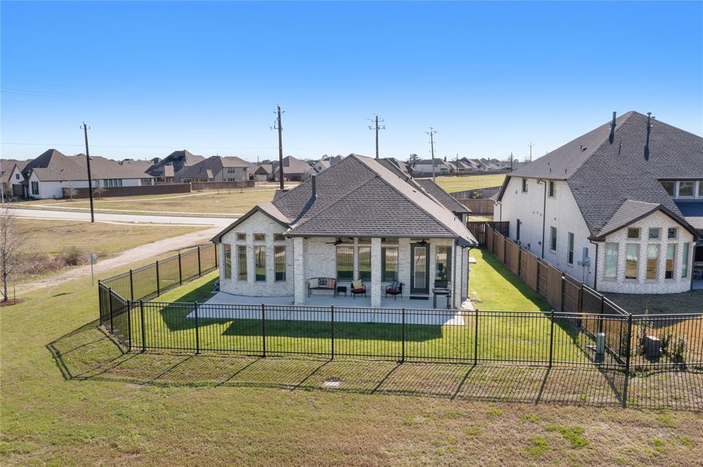 945 Goose Creek Street, Webster, Texas image 32