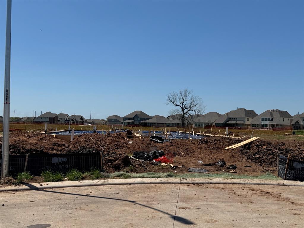 5543 Bowquiver Lane, Rosenberg, Texas image 2