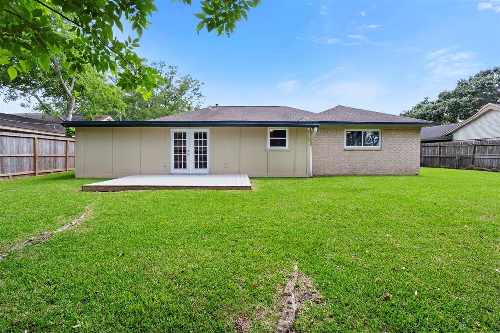 1916 Tracy Lynn Lane, Alvin, Texas image 24