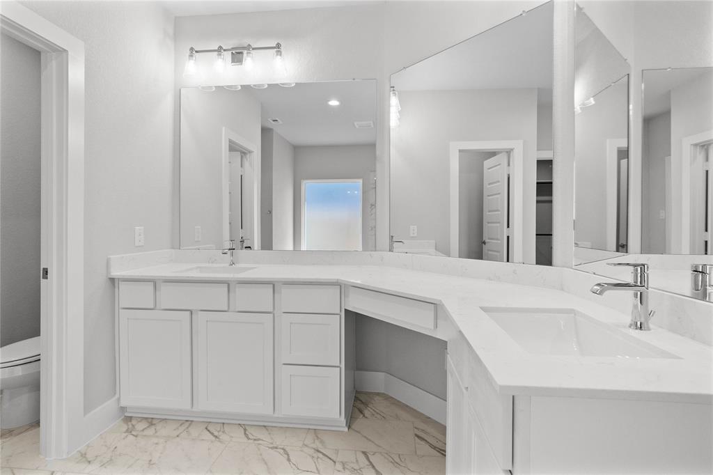 3223 Bushy Hawthorn Drive, Conroe, Texas image 12