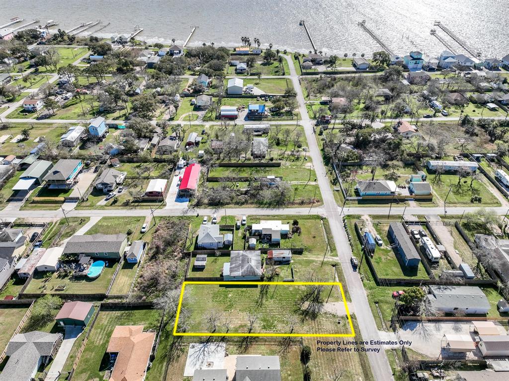 510 Broadway St, Dickinson, Texas image 3