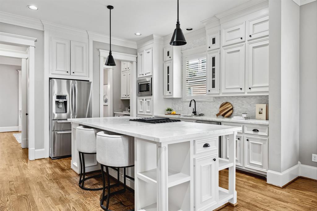 403 E 26th Street, Houston, Texas image 2