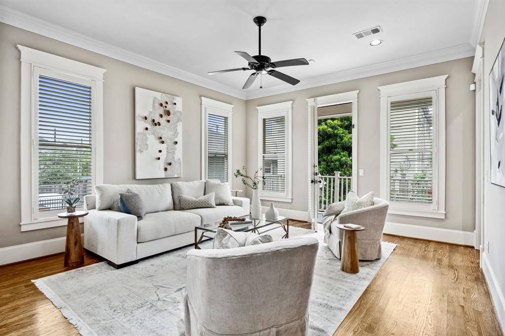 403 E 26th Street, Houston, Texas image 3