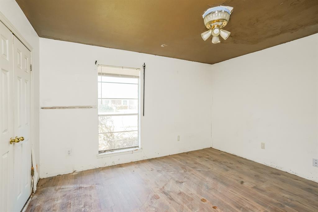 705 Littlewood Street, Baytown, Texas image 16