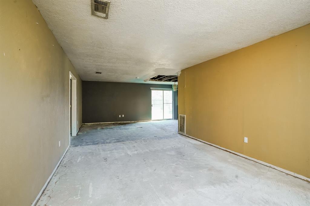 705 Littlewood Street, Baytown, Texas image 7