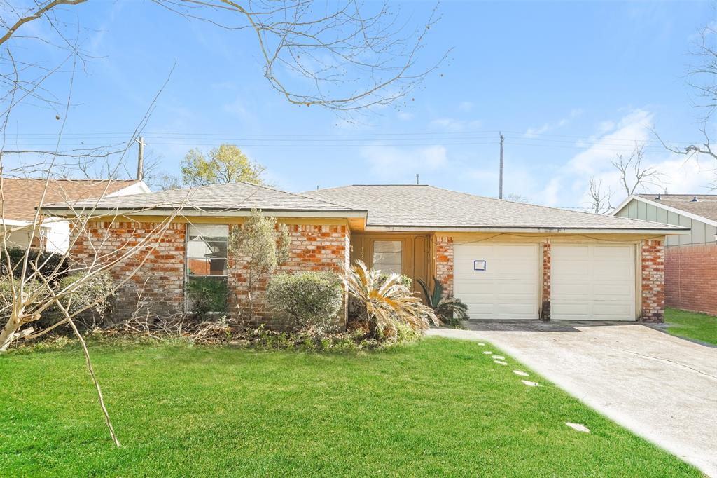 705 Littlewood Street, Baytown, Texas image 1
