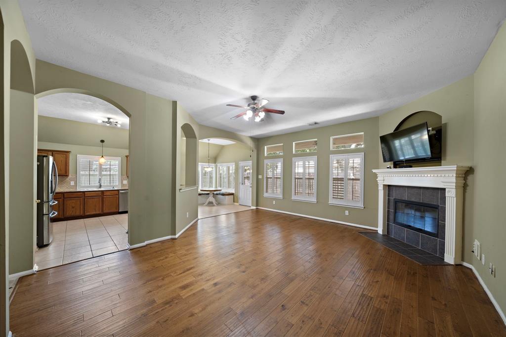 1506 Lake Buchanan Court, Richmond, Texas image 6