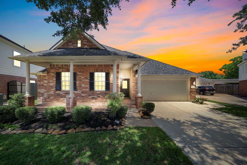 1506 Lake Buchanan Court, Richmond, Texas image 1