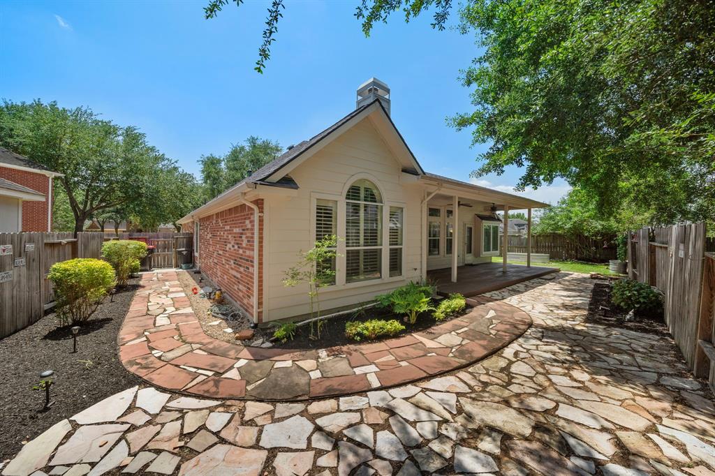 1506 Lake Buchanan Court, Richmond, Texas image 4
