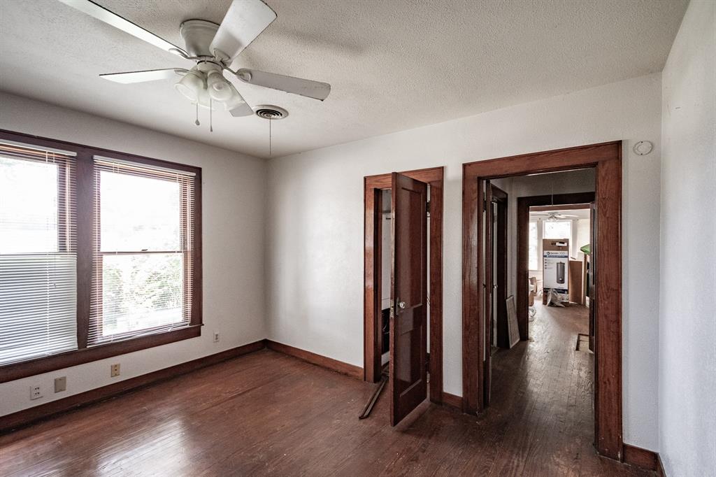 1100 E Houston Street, Cleveland, Texas image 12