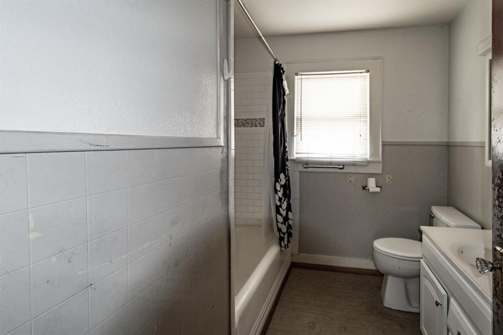 1100 E Houston Street, Cleveland, Texas image 14
