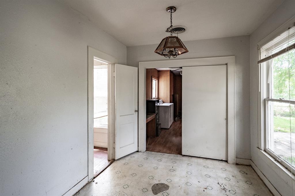 1100 E Houston Street, Cleveland, Texas image 17