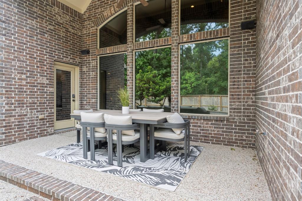 19 E Hullwood Circle, Spring, Texas image 44