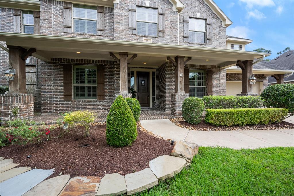 19 E Hullwood Circle, Spring, Texas image 12