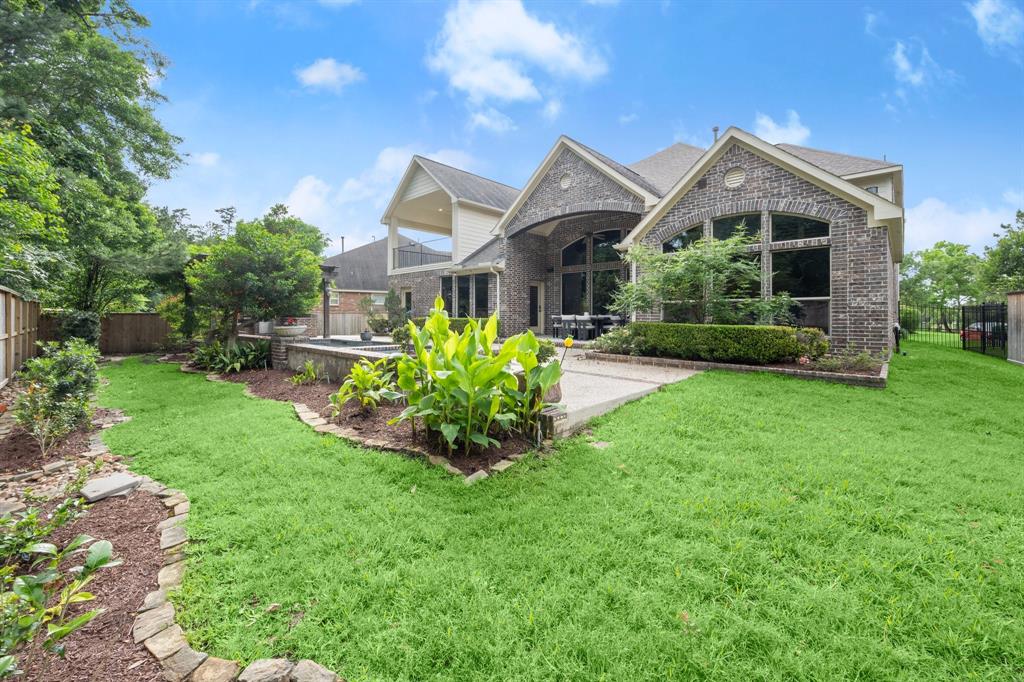 19 E Hullwood Circle, Spring, Texas image 47
