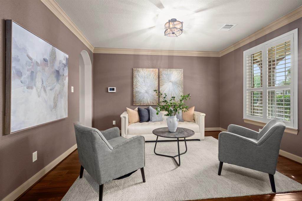 19 E Hullwood Circle, Spring, Texas image 7