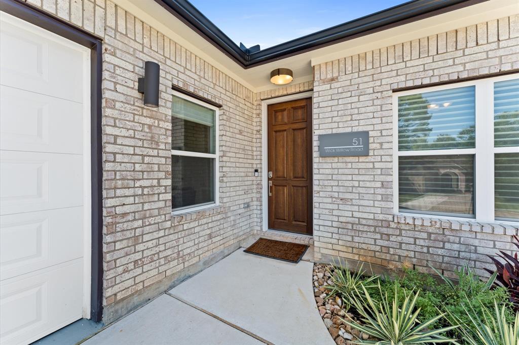 Photo 5 of 42 of 51 Wick Willow Road house