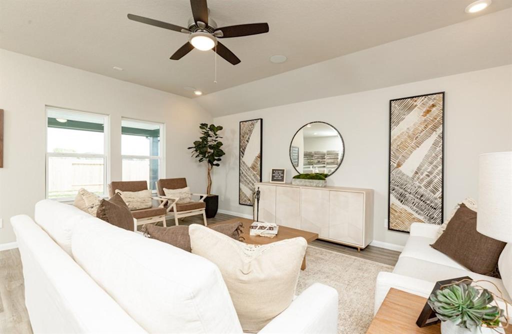 3306 Creekside Court, Texas City, Texas image 4