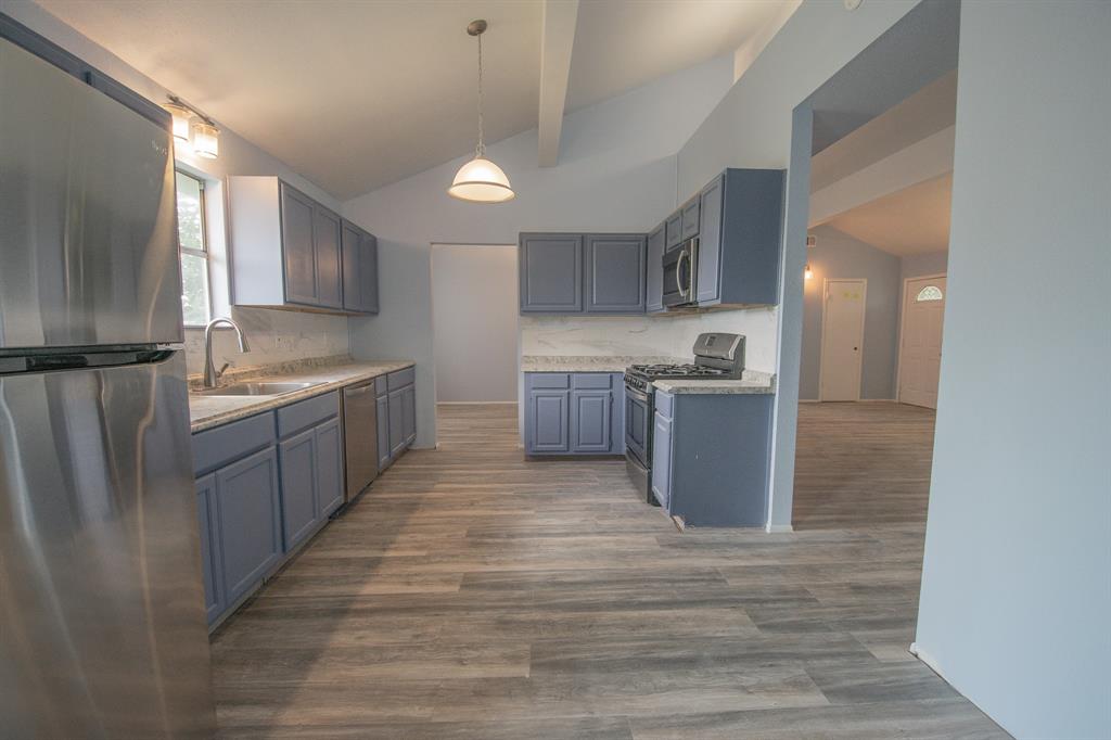 2127 County Road 163