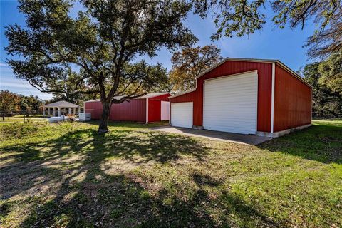 A home in Schulenburg