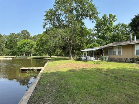 Photo of 320 Deer Run Road, Trinity, TX 75862 (MLS # 94804536)