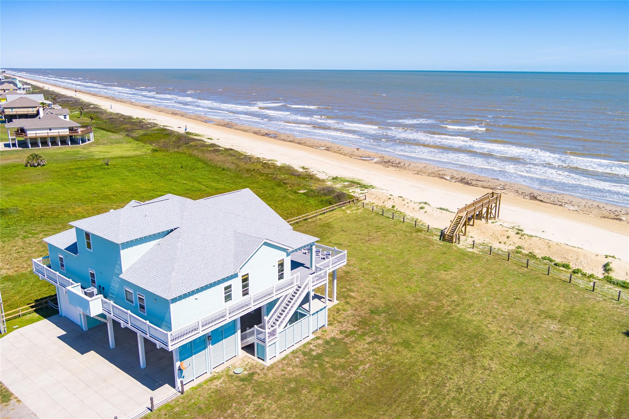 3244 Gulf Castle Drive