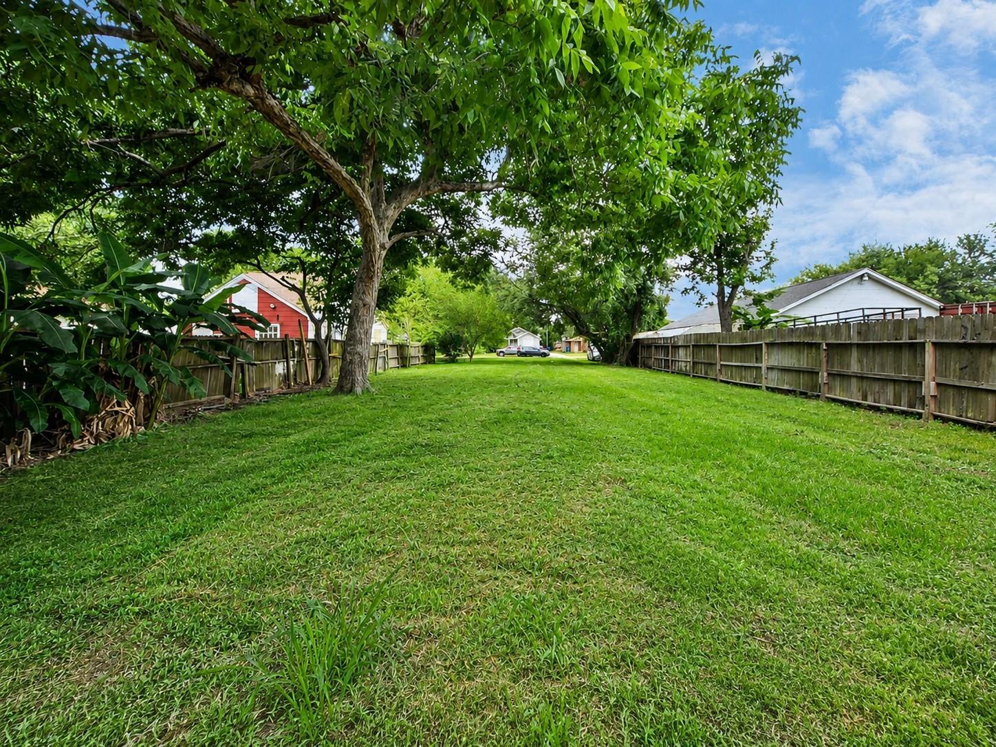 111 6th Avenue N