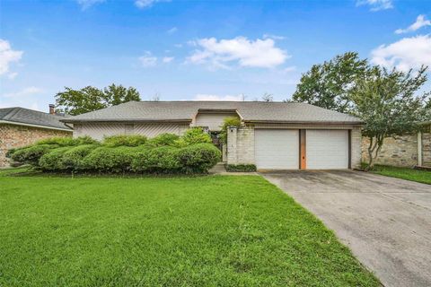 Photo of 16323 Summer Dawn Lane, Houston, TX 77095 (MLS # 83247684)