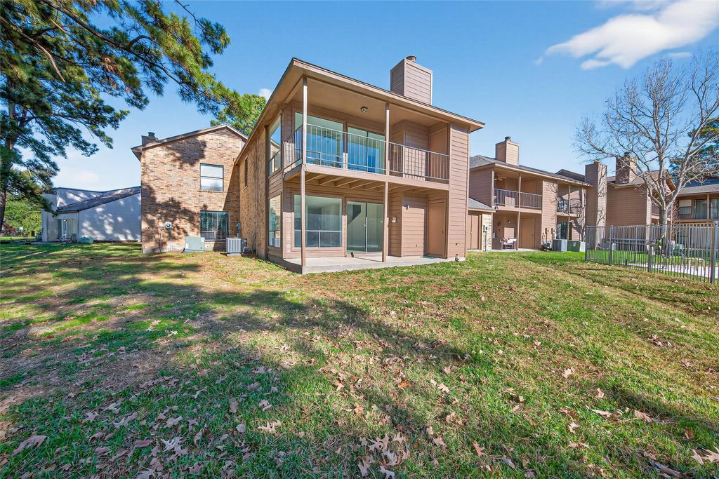 Photo of 20275 Sunny Shores Drive, Humble, TX 77346 (MLS # 86070529)