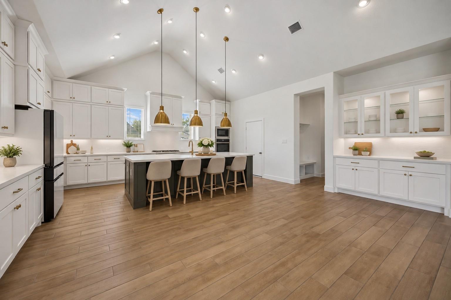 5422 Farm Hill Way