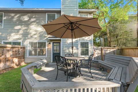 Photo of 19 Timberstar St Street, The Woodlands, TX 77382 (MLS # 76738293)