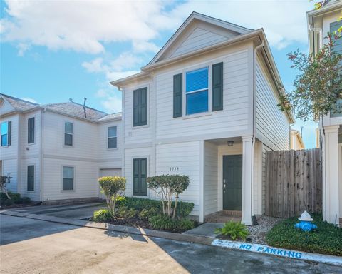 Photo of 1719 Redwing Bluff Drive, Houston, TX 77009 (MLS # 91568620)