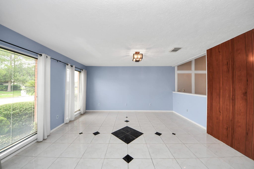 Photo of 11526 Sagevale Lane, Houston, TX 77089 (MLS # 51095890)