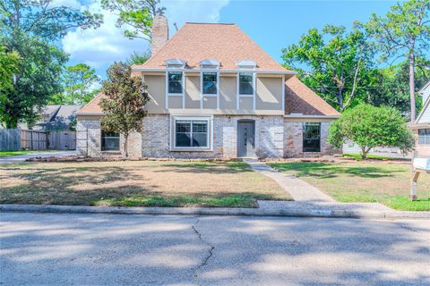 Photo of 5938 Theall Road, Houston, TX 77066 (MLS # 65227658)
