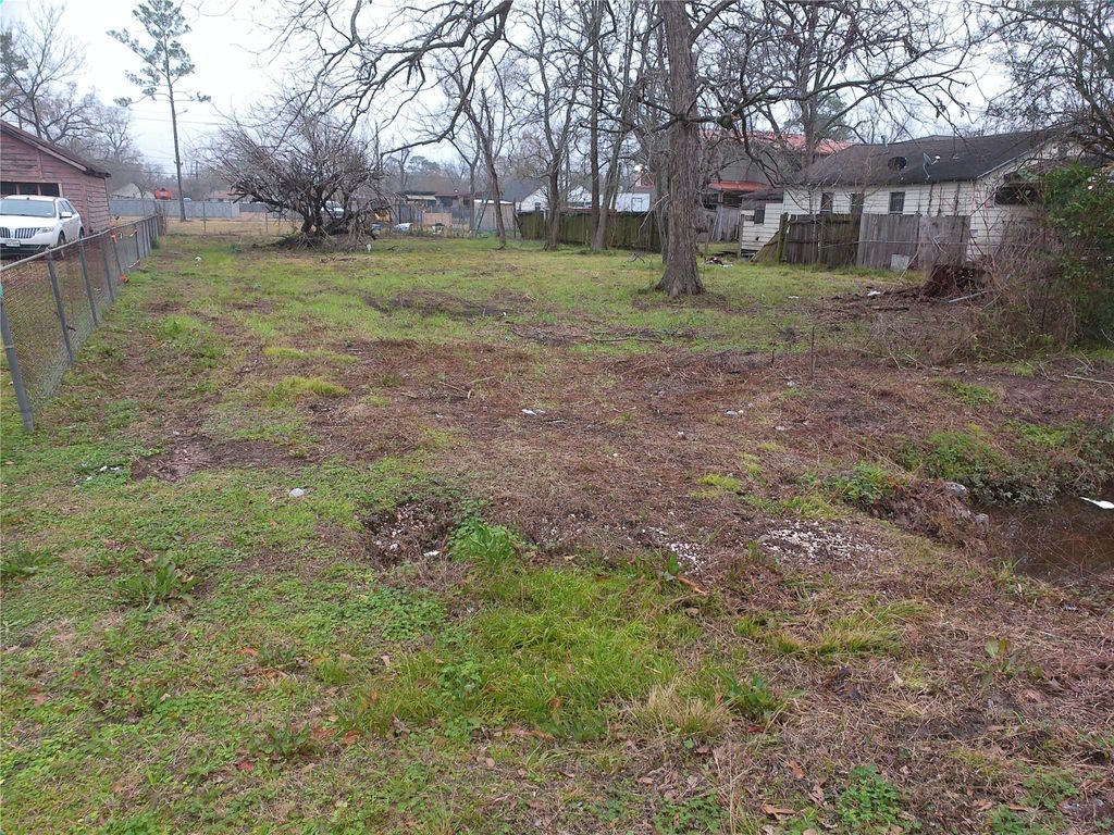 Photo of 8926 Heatherside Street, Houston, TX 77016 (MLS # 44577912)