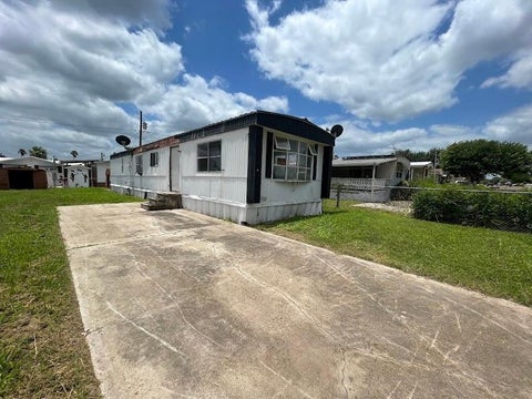 Photo of 84 Lampshire Avenue, Palmview, TX 78572 (MLS # 69026544)