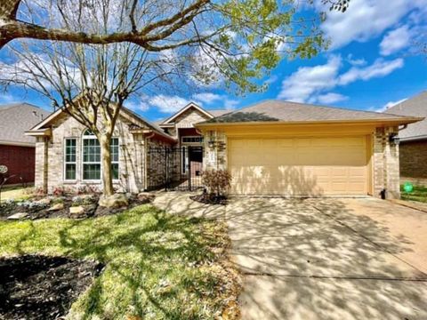 Photo of 2526 Lake Dale Lane, Richmond, TX 77406 (MLS # 22993095)
