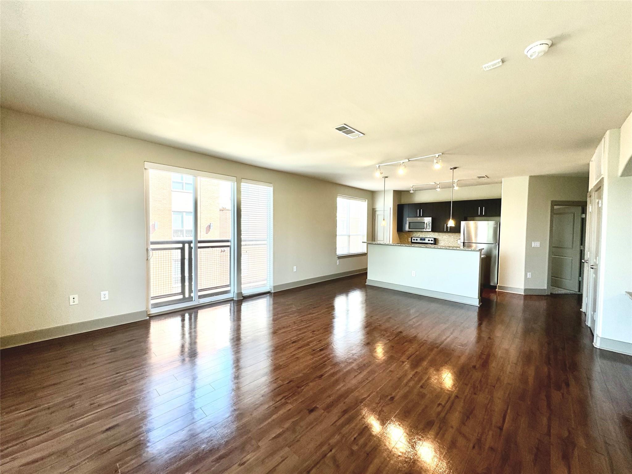 1340 W Gray Street 208