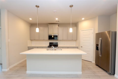 Tiny photo for 7219 Toluca Drive, Rosharon, TX 77583 (MLS # 45198342)
