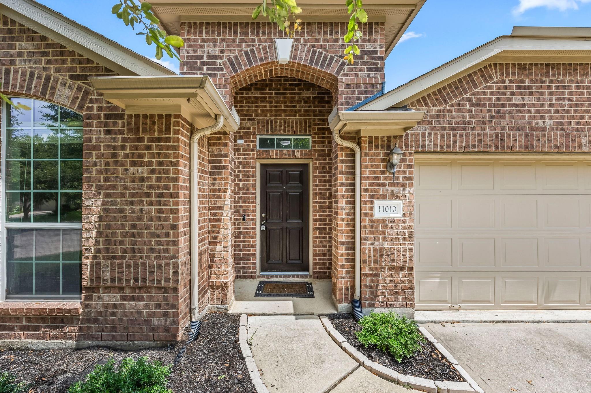 11010 Starling Creek Drive